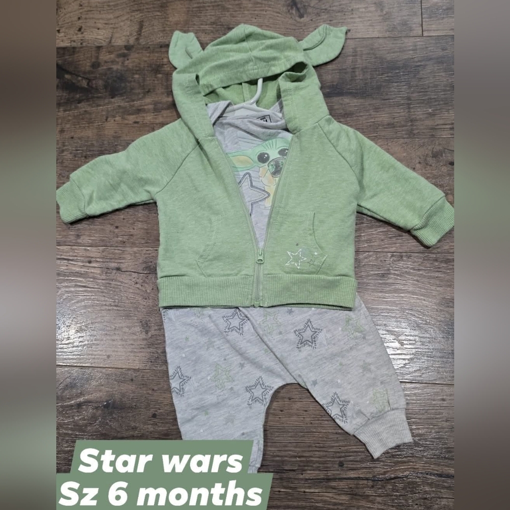 Star wars baby boy outfit sz 6 months